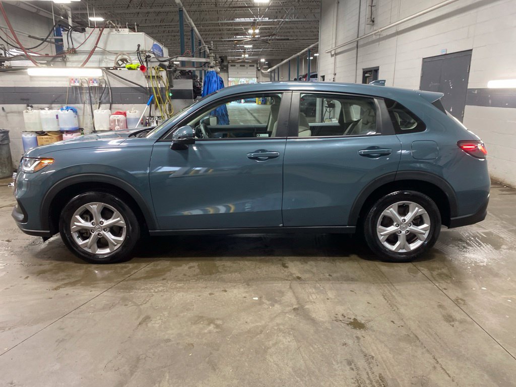 Certified 2024 Honda HR-V LX image 6
