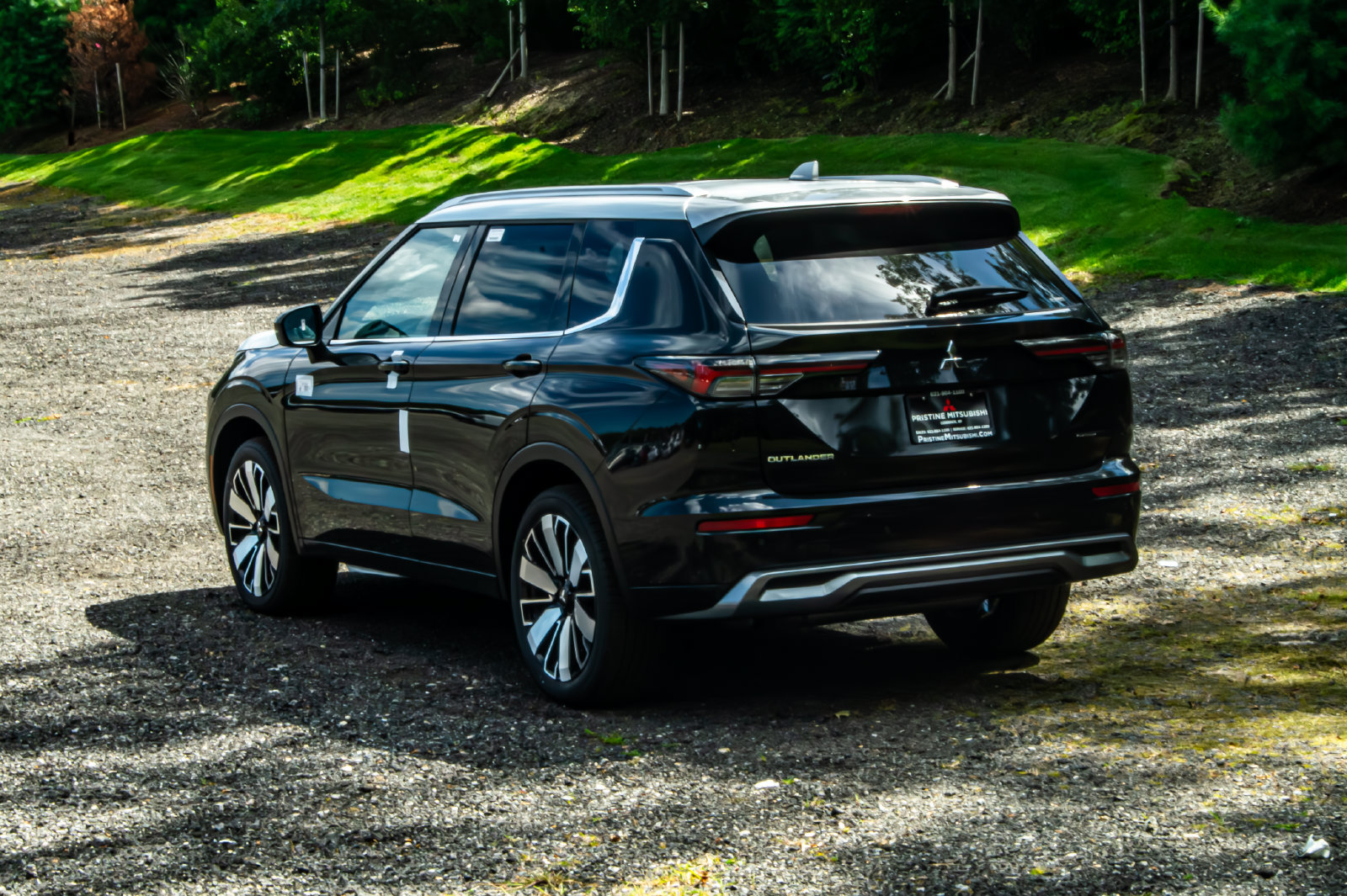 New 2025 Mitsubishi Outlander AWD image 6