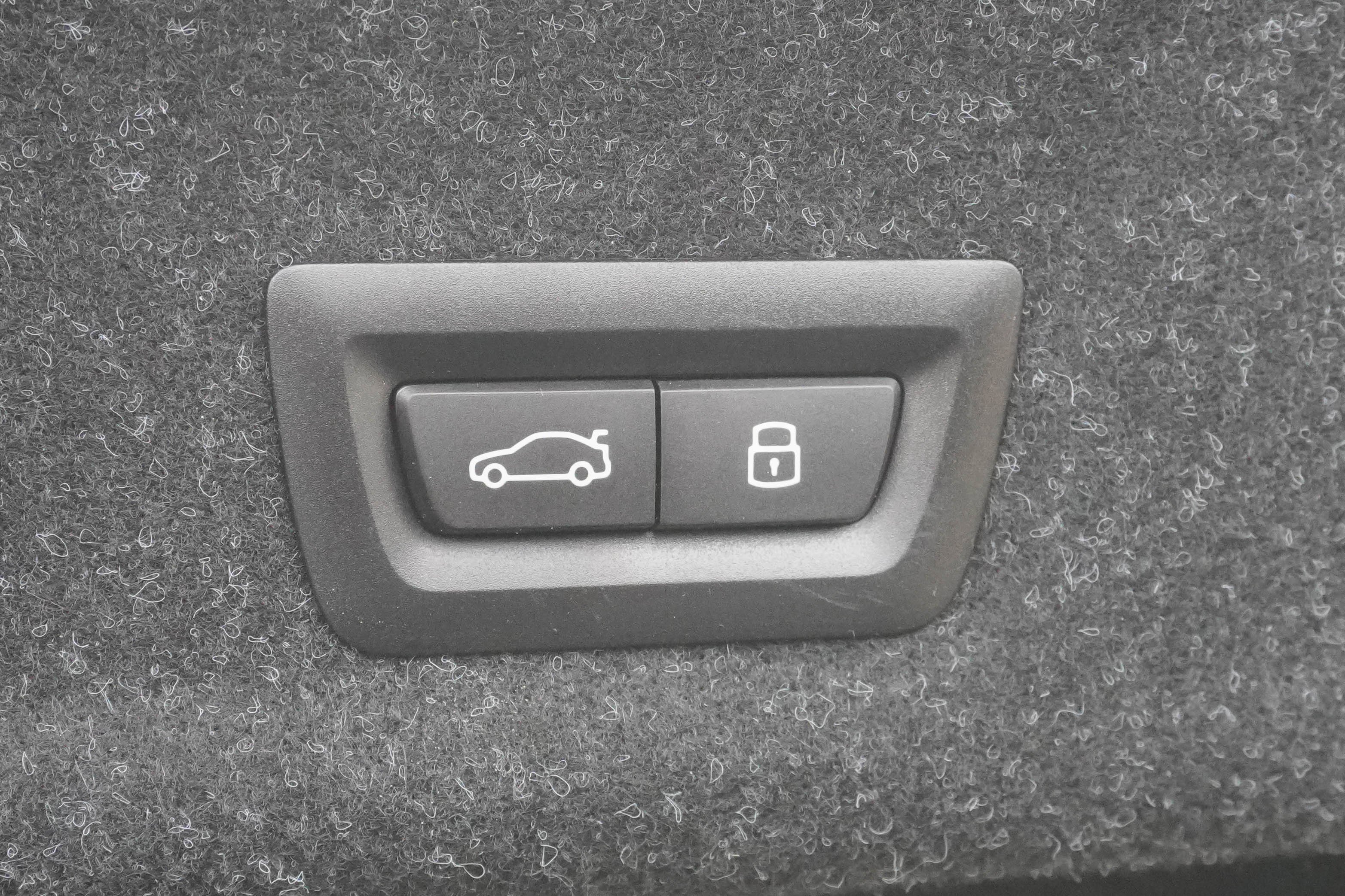 Certified 2025 BMW 330i xDrive Sedan image 38