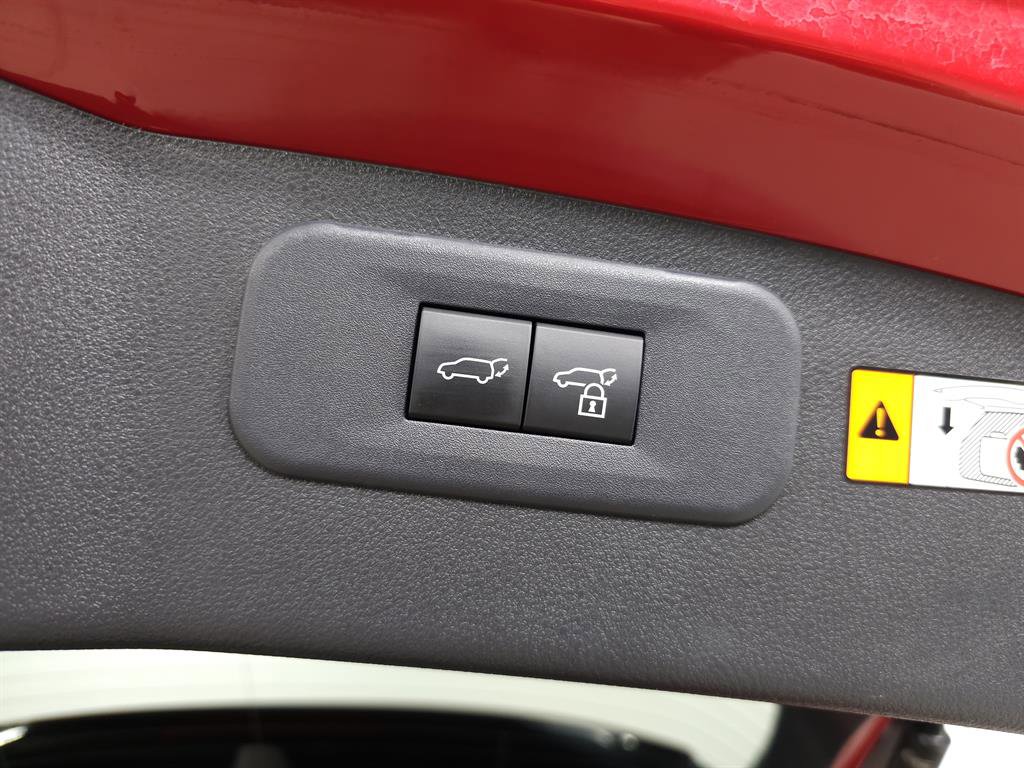 Used 2025 Lexus NX 300h AWD w/ Luxury Package image 8