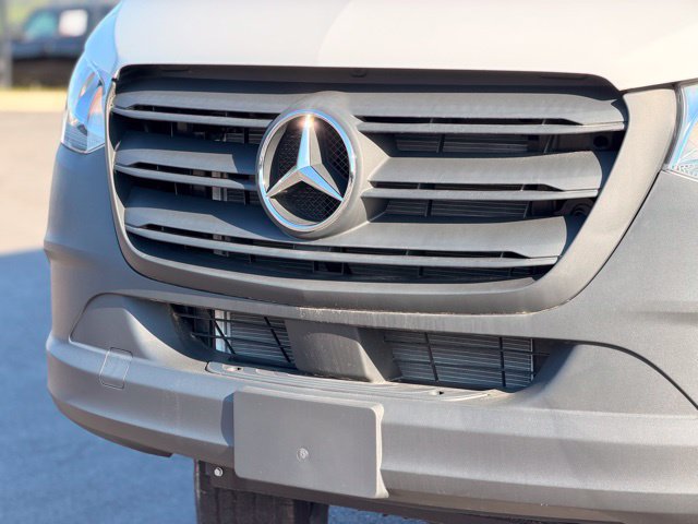 Used 2025 Mercedes-Benz Sprinter 2500 image 6