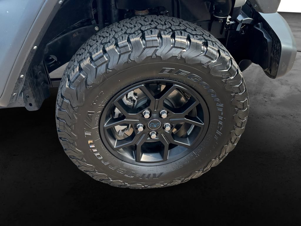 Used 2024 Jeep Wrangler Unlimited AWD/4WD image 13