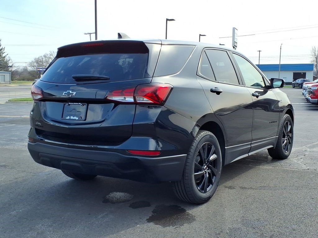 Certified 2024 Chevrolet Equinox LS w/ LS Convenience Package FWD image 5