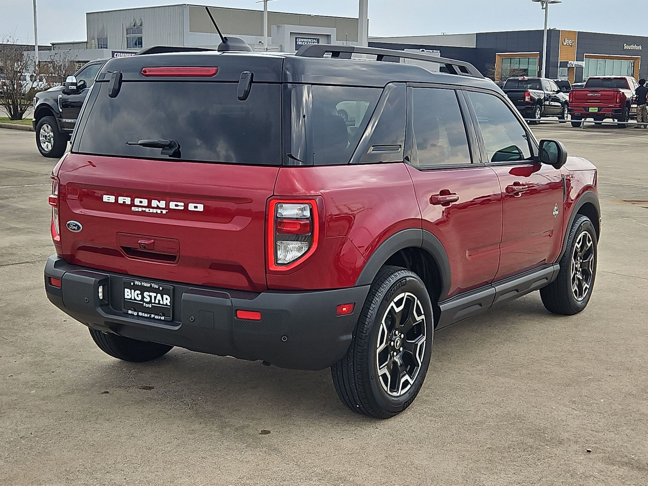 Used 2025 Ford Bronco Sport Outer Banks w/ Outer Banks Tech Package+ image 3