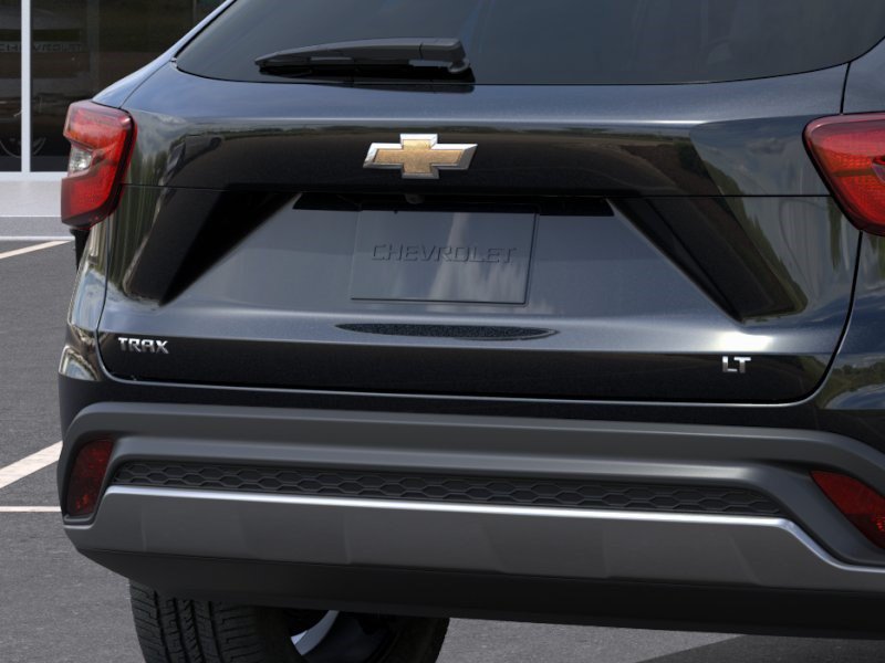 New 2026 Chevrolet Trax LT w/ LT Convenience Package FWD image 15