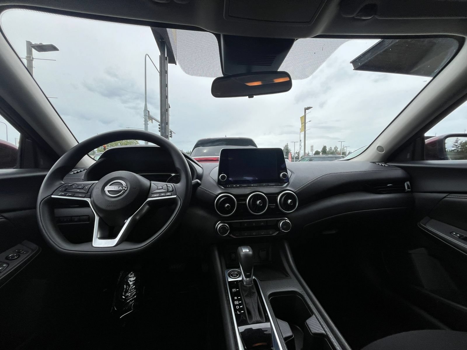 Used 2025 Nissan Sentra SV FWD image 28