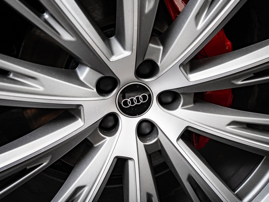 New 2026 Audi Q8 Prestige image 8