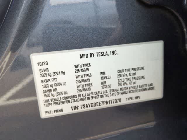 Used 2023 Tesla Model Y Long Range AWD/4WD image 35