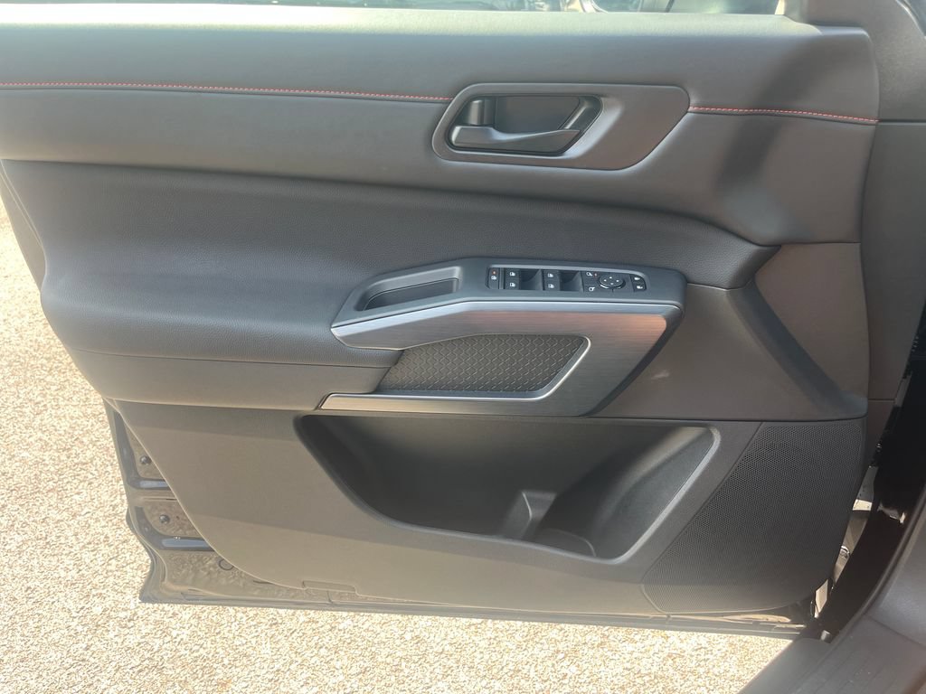 New 2026 Nissan Pathfinder Rock Creek AWD/4WD image 11