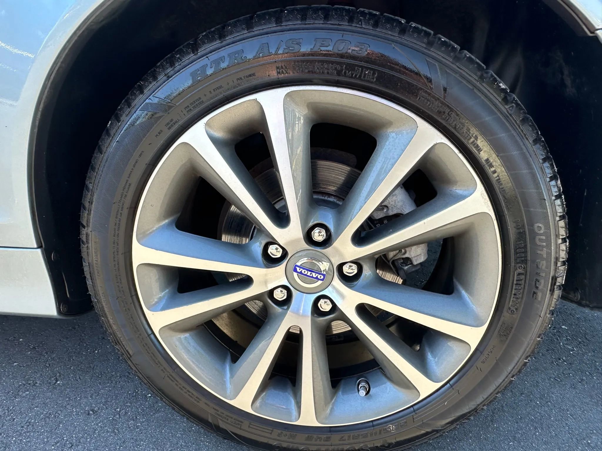 Used 2012 Volvo C70 T5 image 9