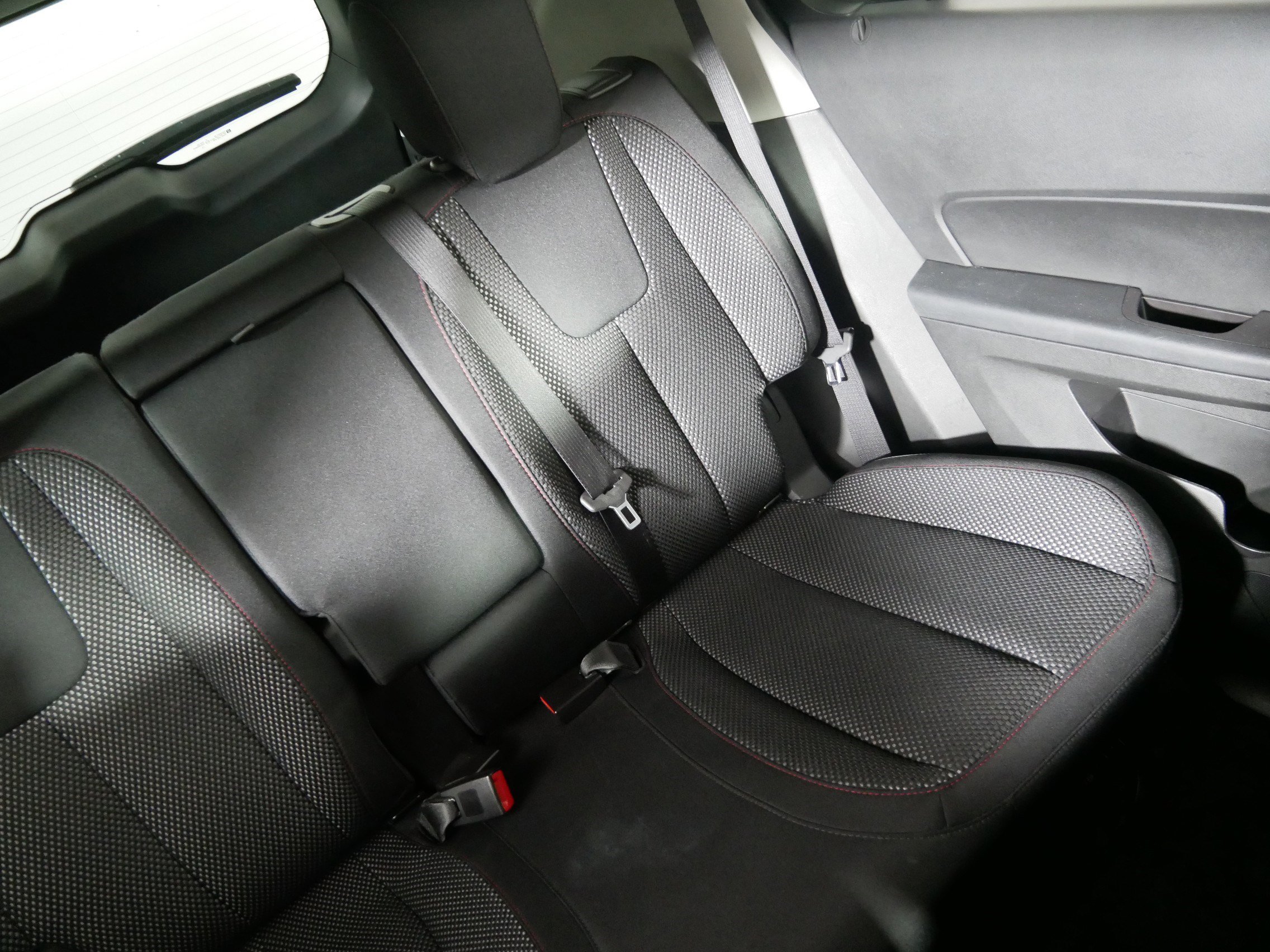 Used 2017 Chevrolet Equinox LT w/ Convenience Package image 14