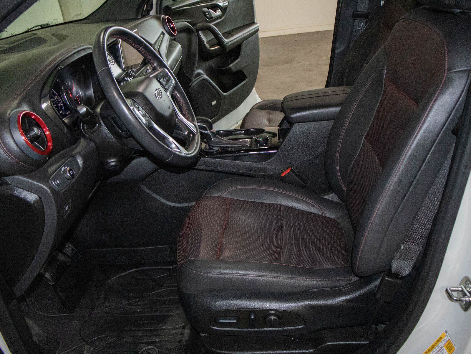 Used 2022 Chevrolet Blazer RS w/ Enhanced Convenience Package FWD image 8