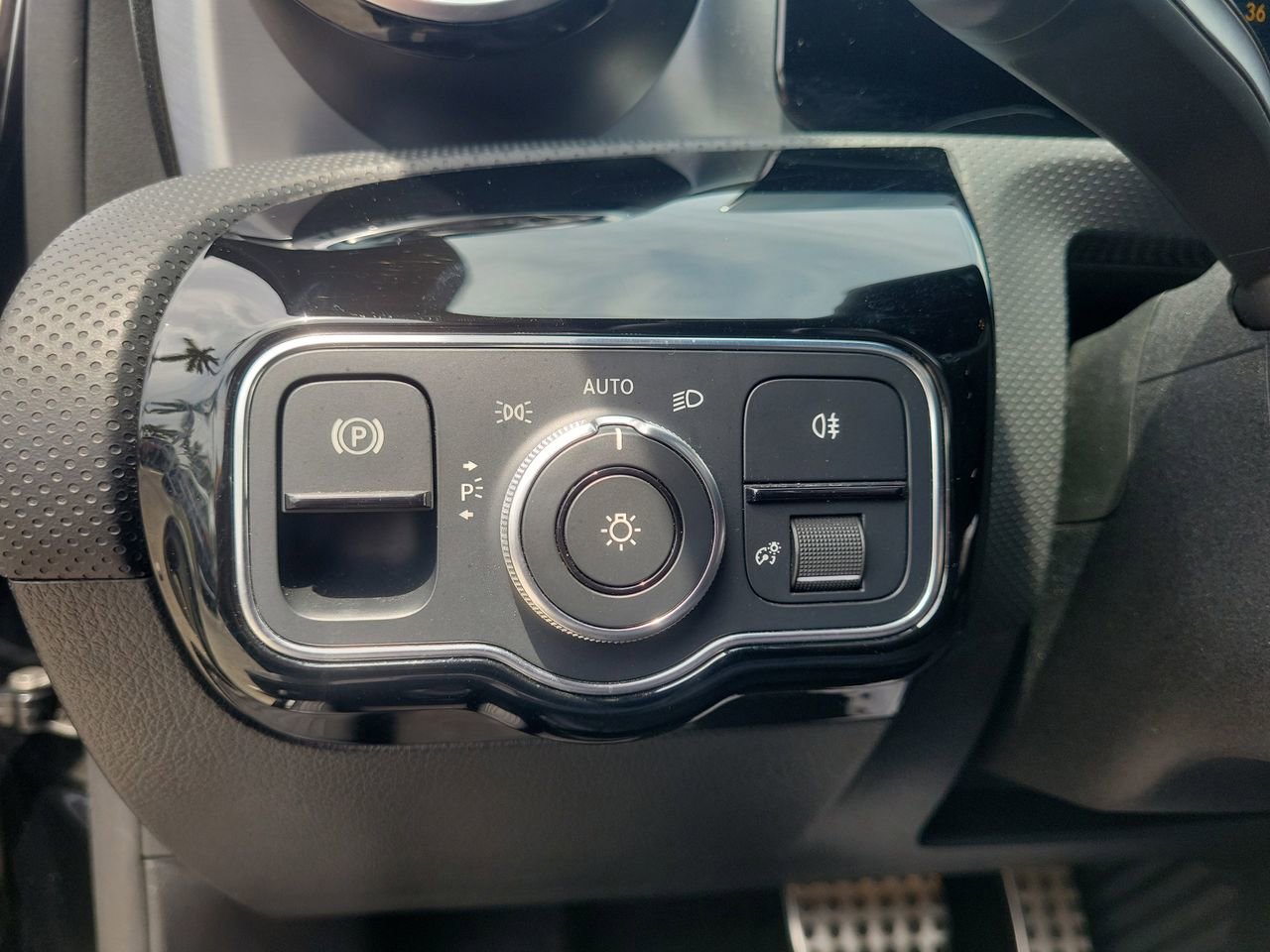 Certified 2021 Mercedes-Benz A 220 image 22