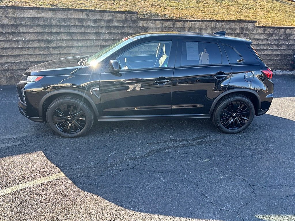 Used 2024 Mitsubishi Outlander Sport LE image 3