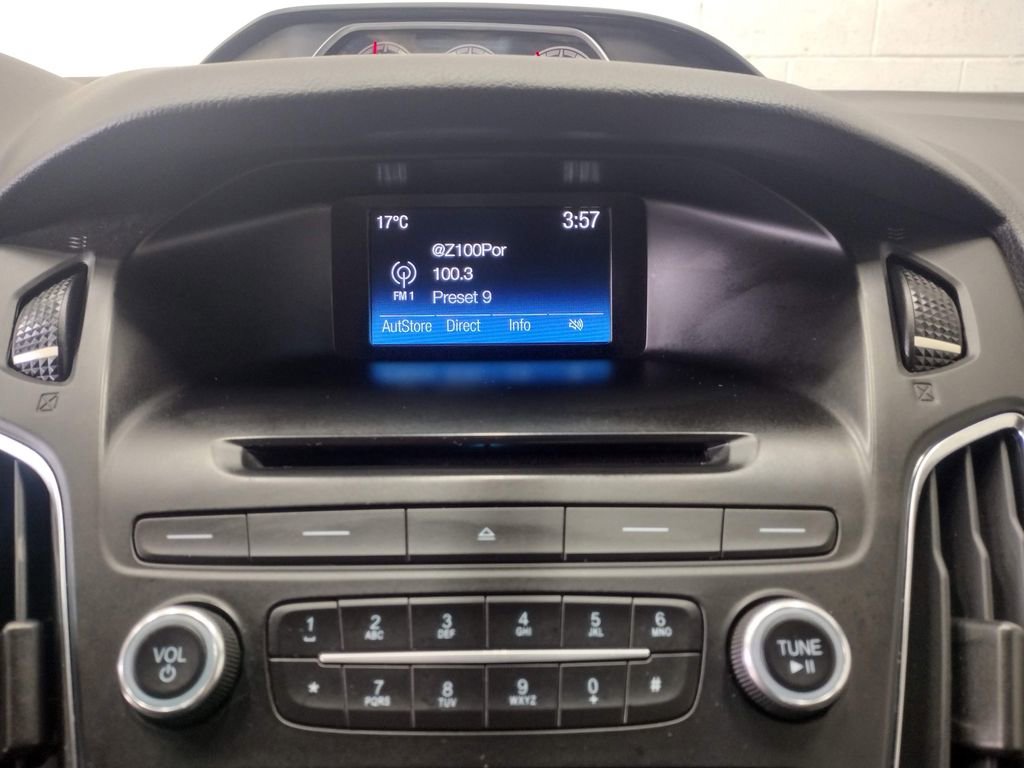 Used 2017 Ford Focus ST image 27