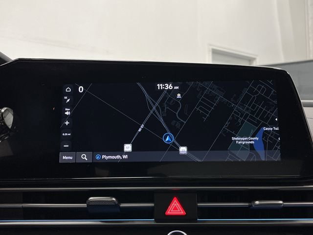 Used 2024 Hyundai Elantra SEL w/ Convenience Package image 10