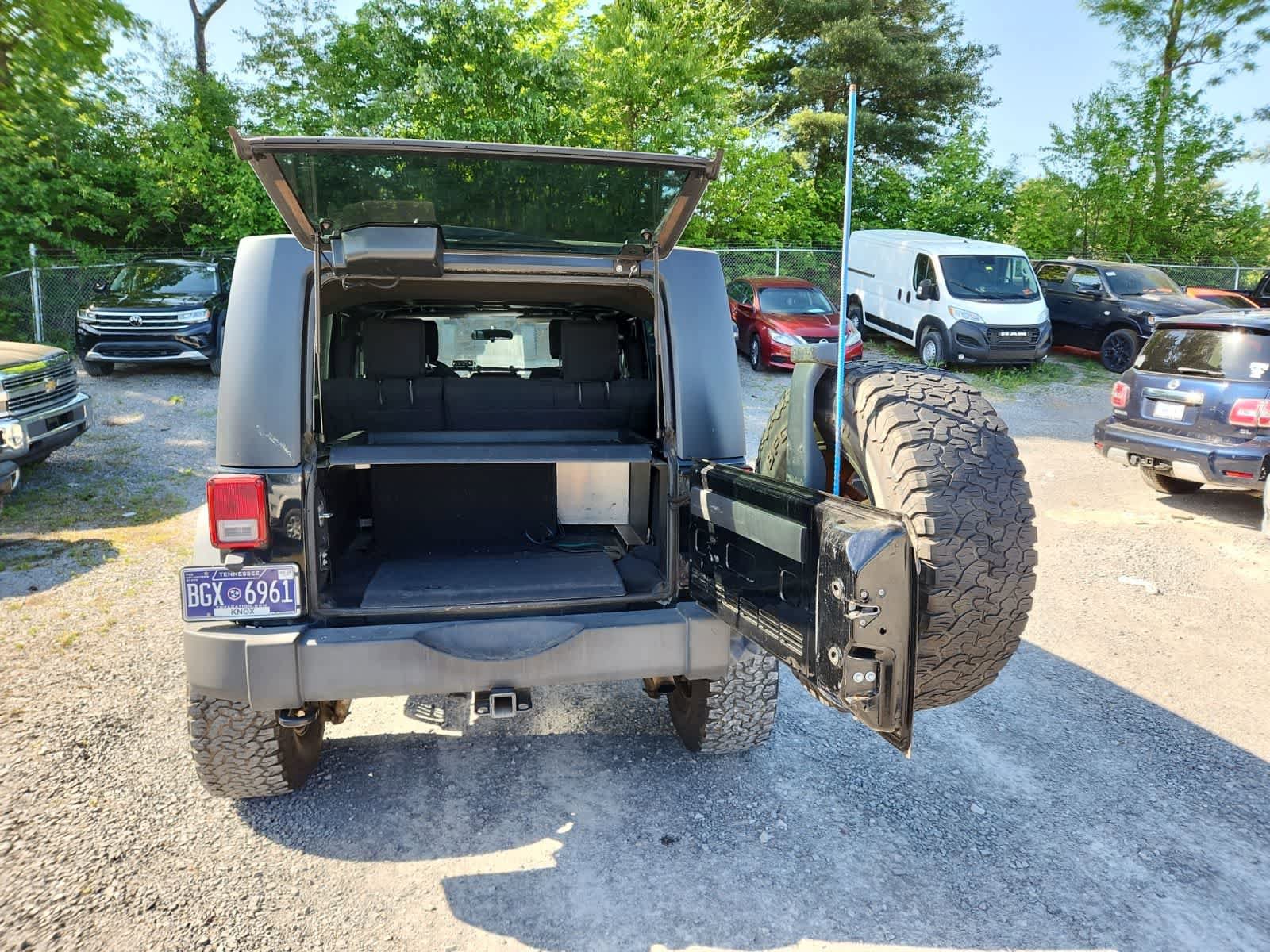 Used 2010 Jeep Wrangler Unlimited Sport AWD/4WD image 28