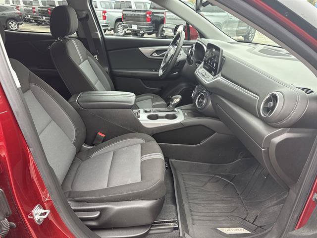 Used 2024 Chevrolet Blazer LT w/ Convenience Package FWD image 18