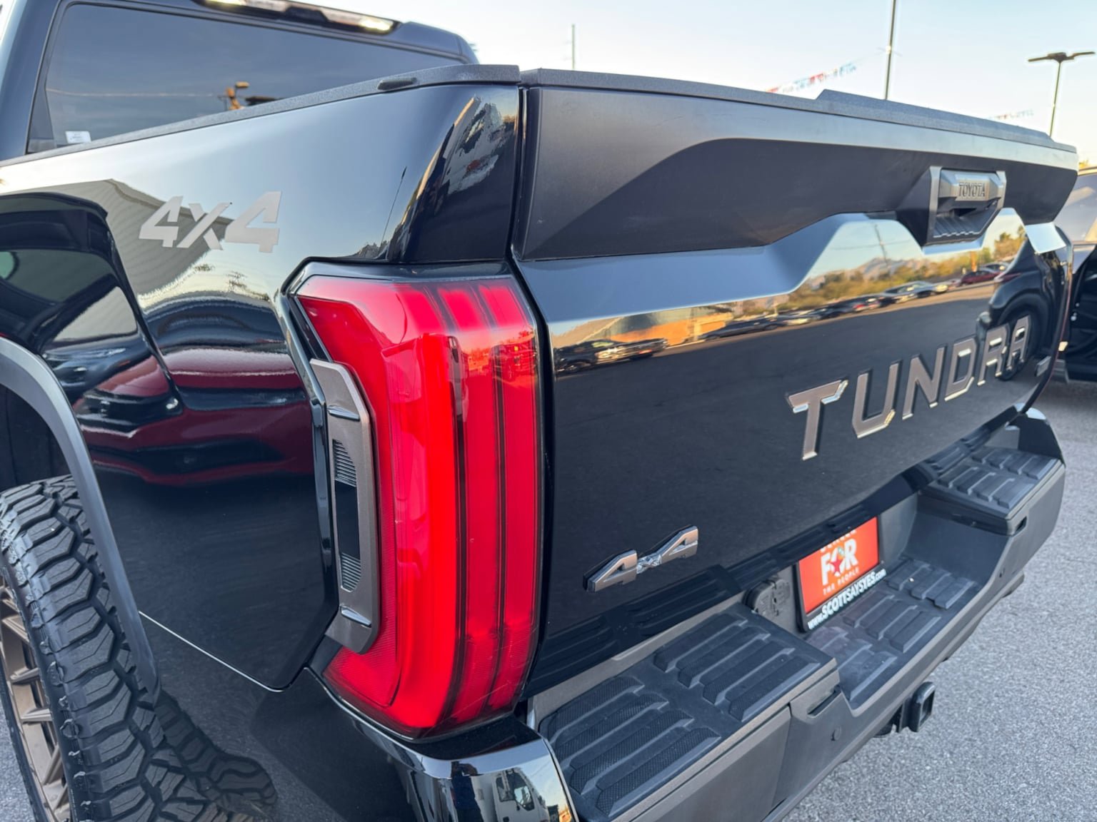 Used 2024 Toyota Tundra SR5 w/ SR5 Convenience Package AWD/4WD image 22