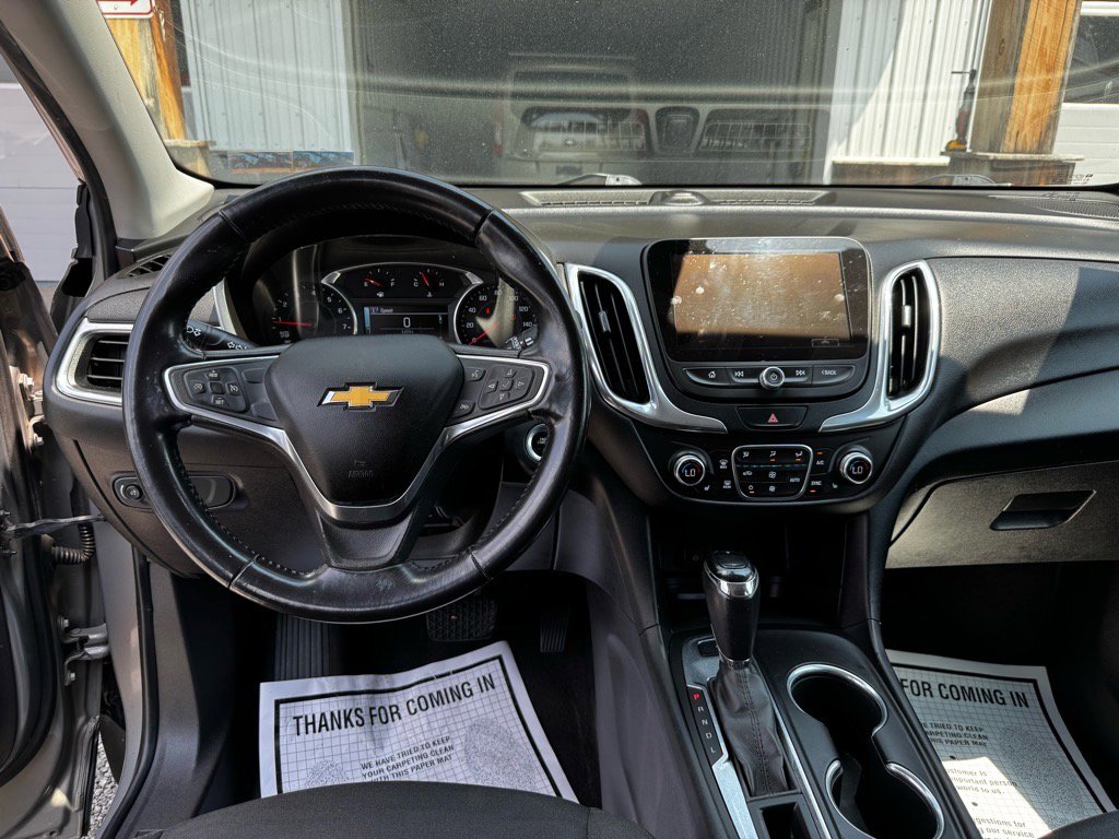 Used 2018 Chevrolet Equinox LT w/ Sun & Infotainment Package image 15