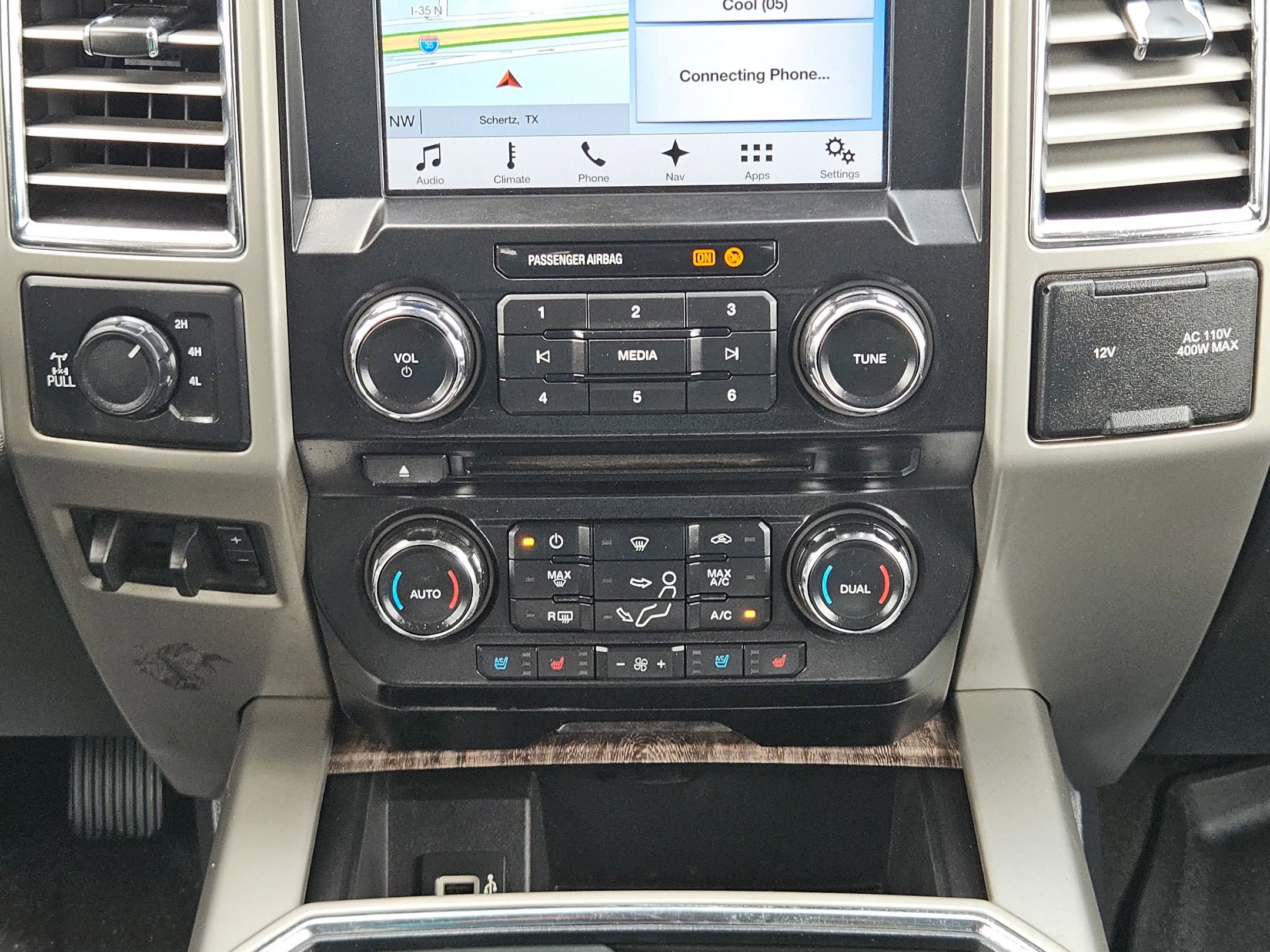 Used 2017 Ford F250 Lariat w/ Lariat Ultimate Package AWD/4WD image 19