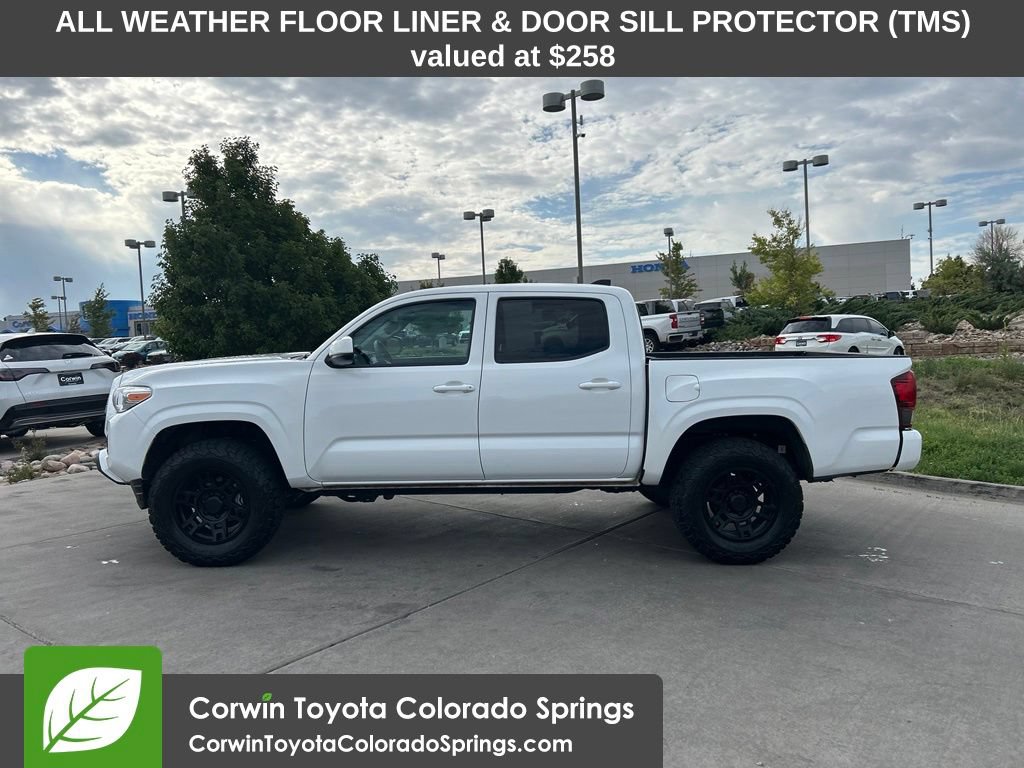 Used 2023 Toyota Tacoma SR AWD/4WD image 4