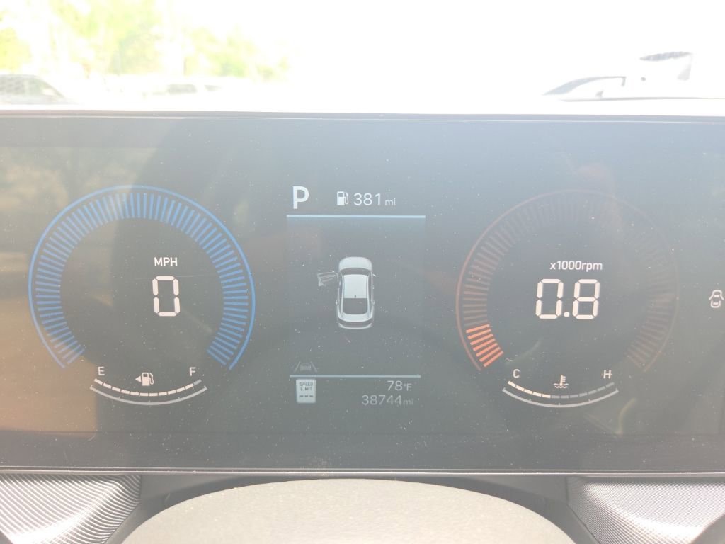 Used 2025 Hyundai Sonata SEL image 2