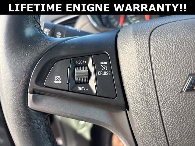 Used 2022 Chevrolet Trax LT w/ Midnight Edition AWD/4WD image 14