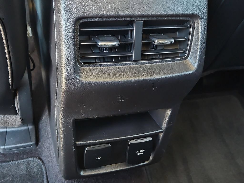 Used 2016 Ford Edge SEL w/ Equipment Group 201A FWD image 21