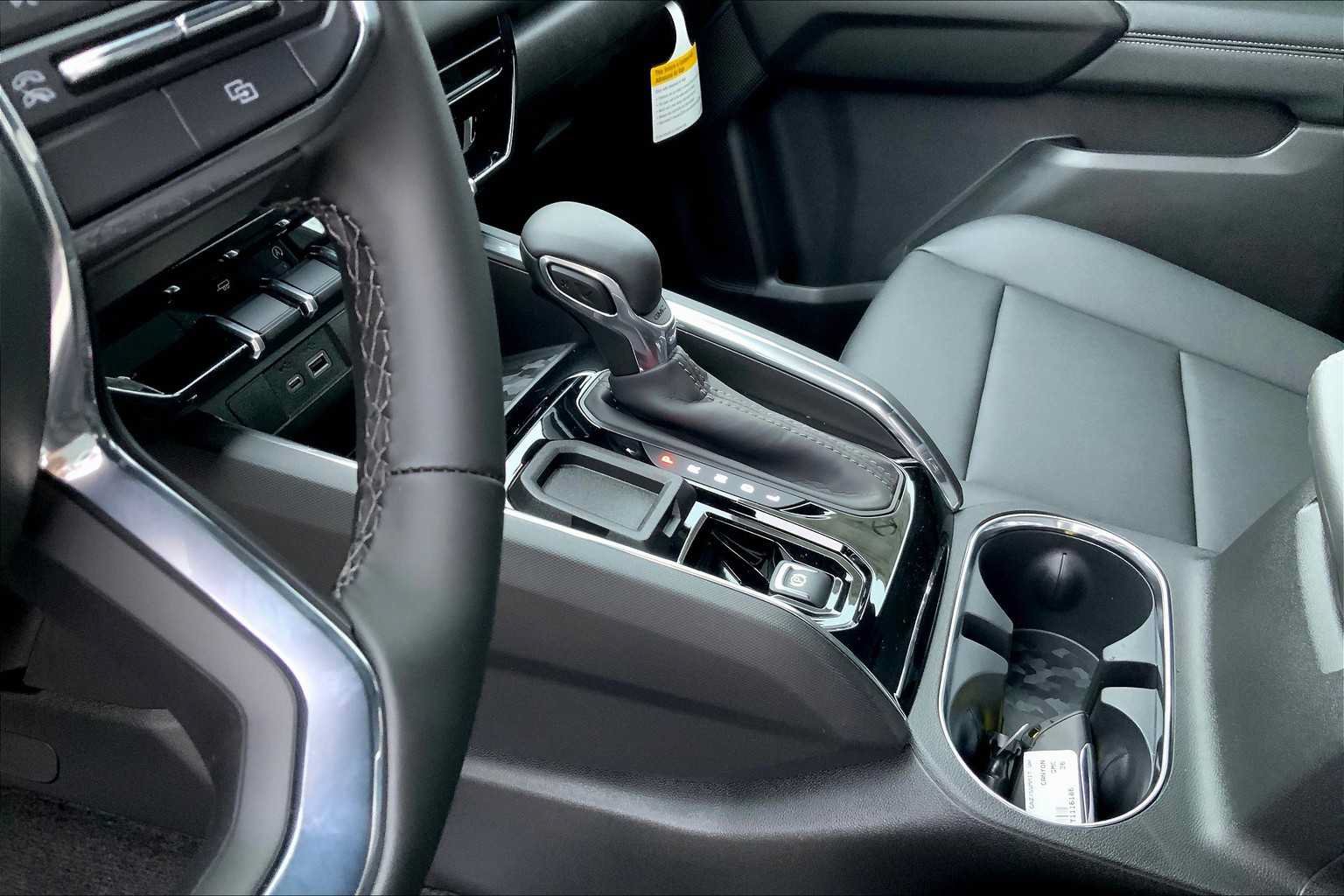 New 2026 GMC Canyon Elevation w/ Convenience Package RWD image 6
