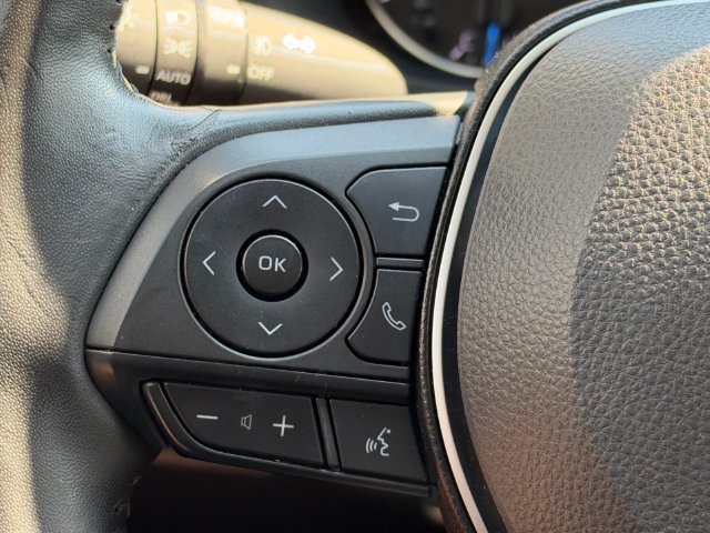 Used 2022 Toyota RAV4 XLE Premium AWD/4WD image 21