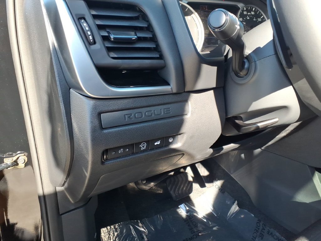 New 2027 Nissan Rogue SV w/ Rock Creek Premium Package AWD/4WD image 19