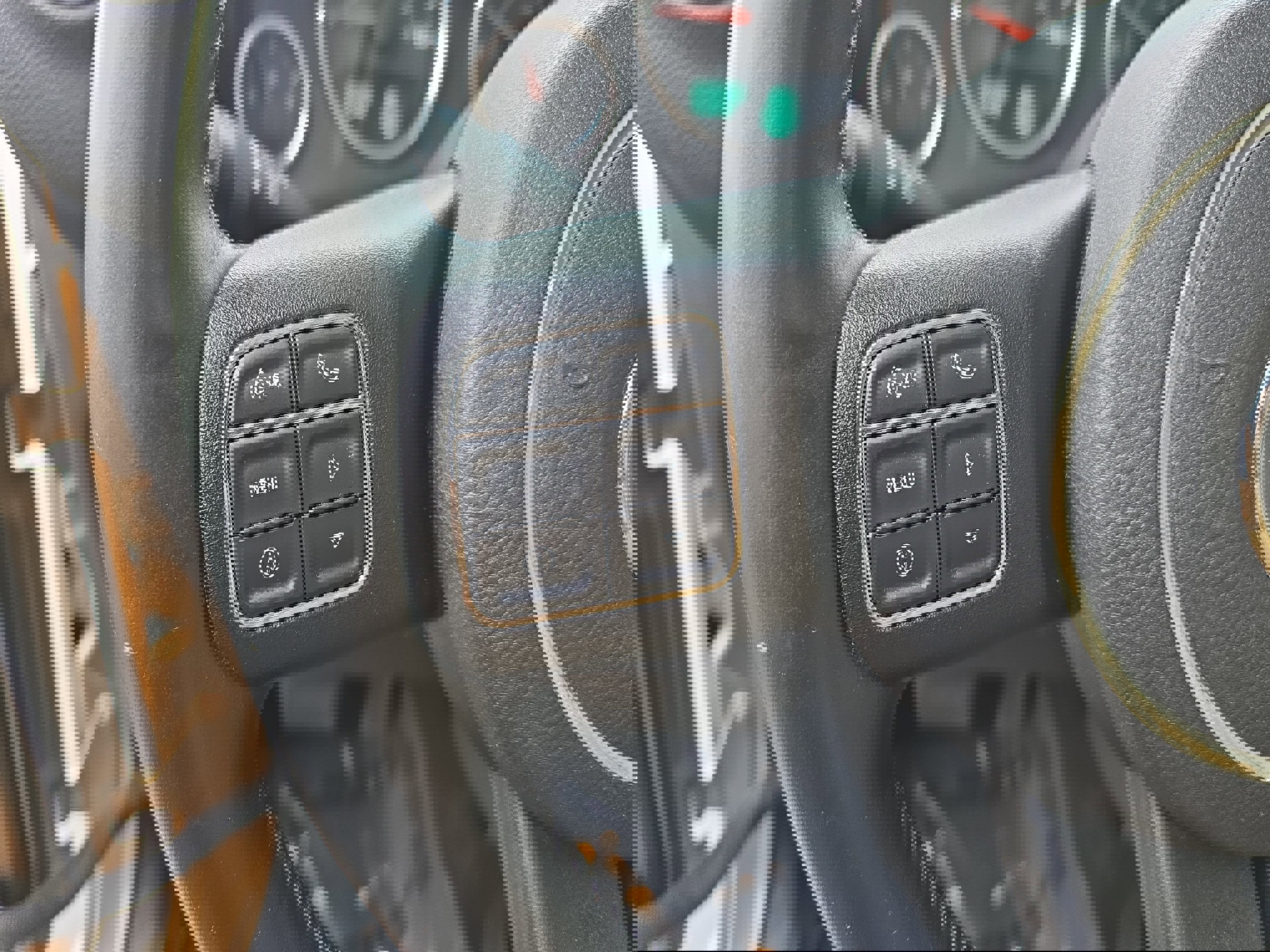 Used 2015 Jeep Wrangler Unlimited Sahara w/ Connectivity Group image 17