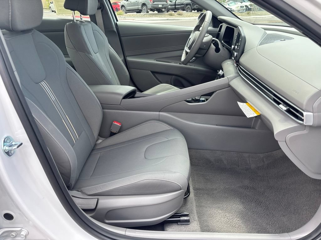 Certified 2026 Hyundai Elantra SEL Sport Premium FWD image 19