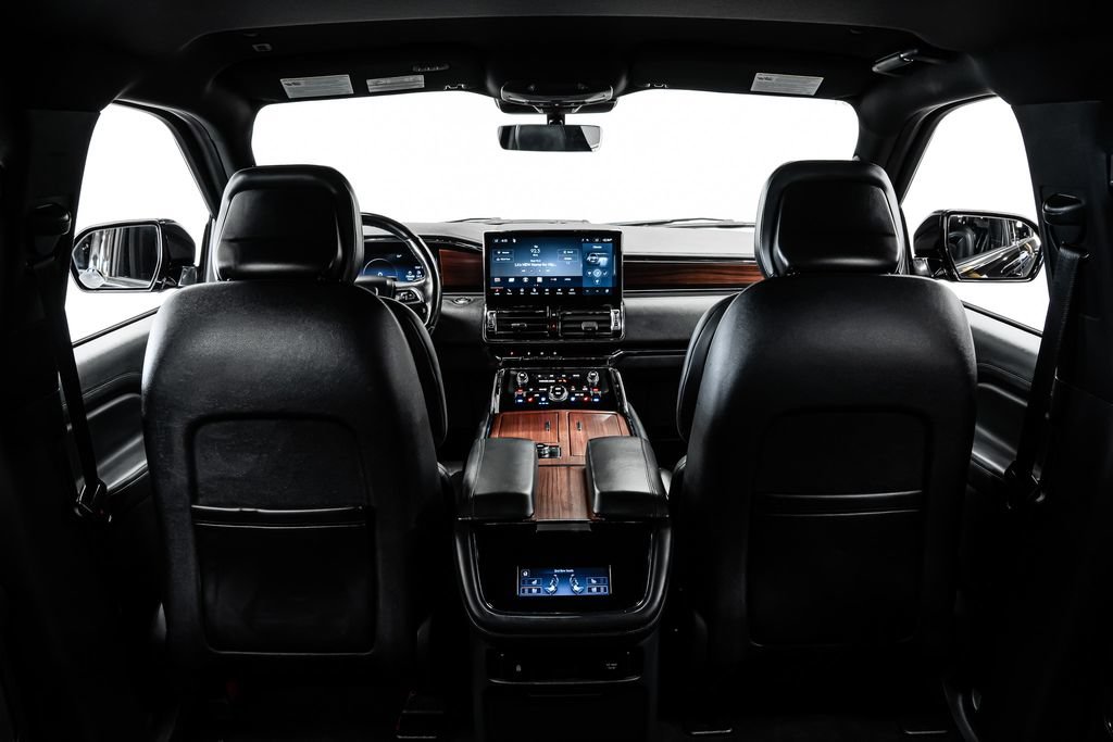 Used 2024 Lincoln Navigator L 4WD image 19