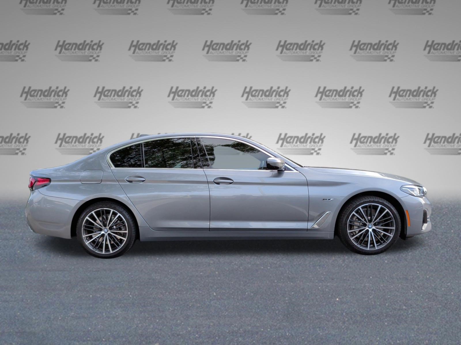 Used 2023 BMW 530e w/ Executive Package RWD image 6