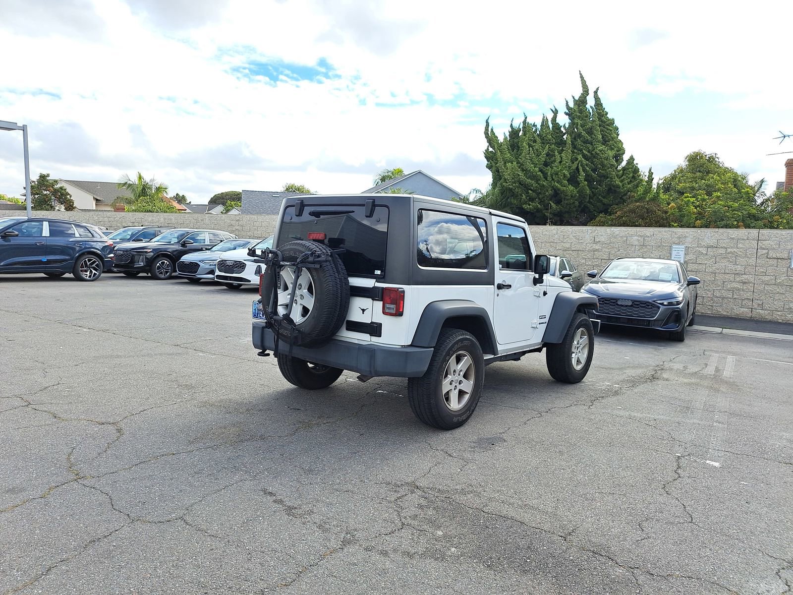 Used 2017 Jeep Wrangler Sport w/ Quick Order Package 24S AWD/4WD image 5
