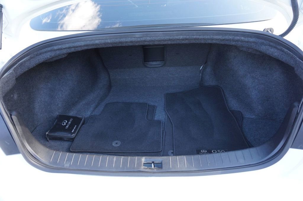 Used 2018 INFINITI Q50 Luxe w/ Cargo Package (L95) RWD image 8