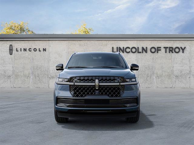 New 2027 Lincoln Navigator Reserve w/ Jet Appearance Package AWD/4WD image 3