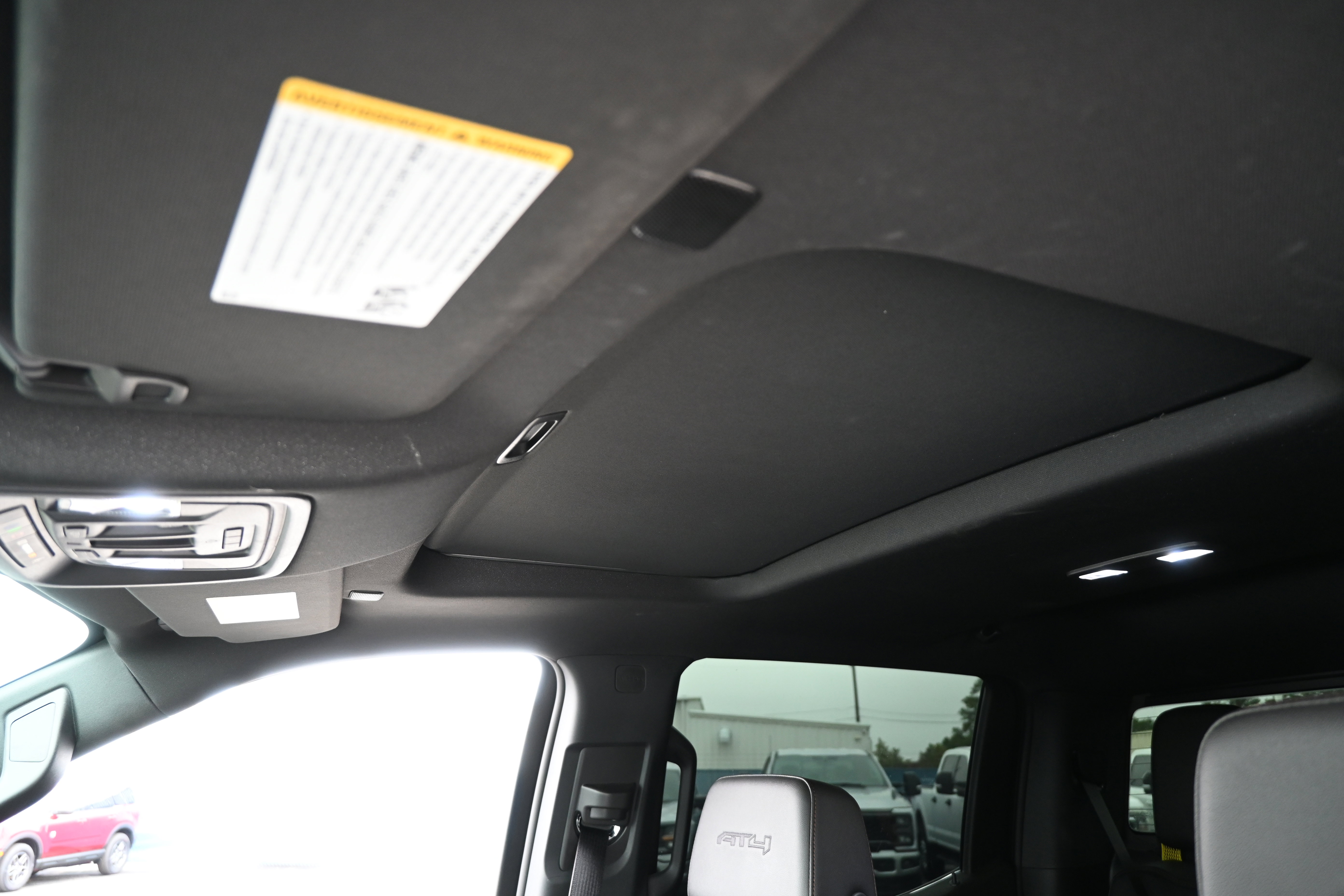 Used 2023 GMC Sierra 1500 AT4 w/ AT4 Premium Package image 29