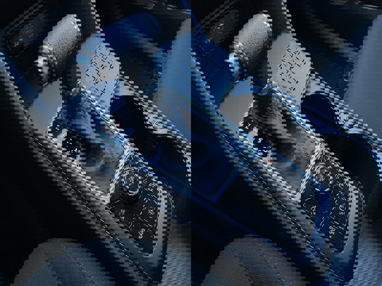 Used 2025 Kia Sportage LX image 35