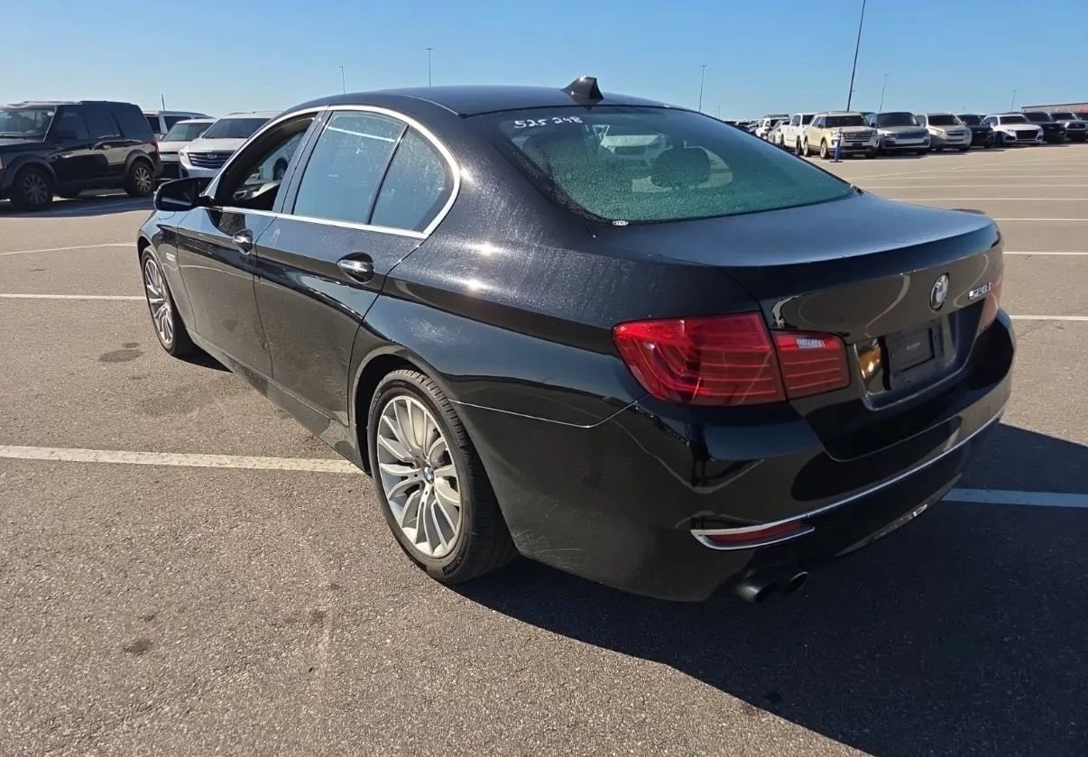 Used 2015 BMW 528i Sedan image 3
