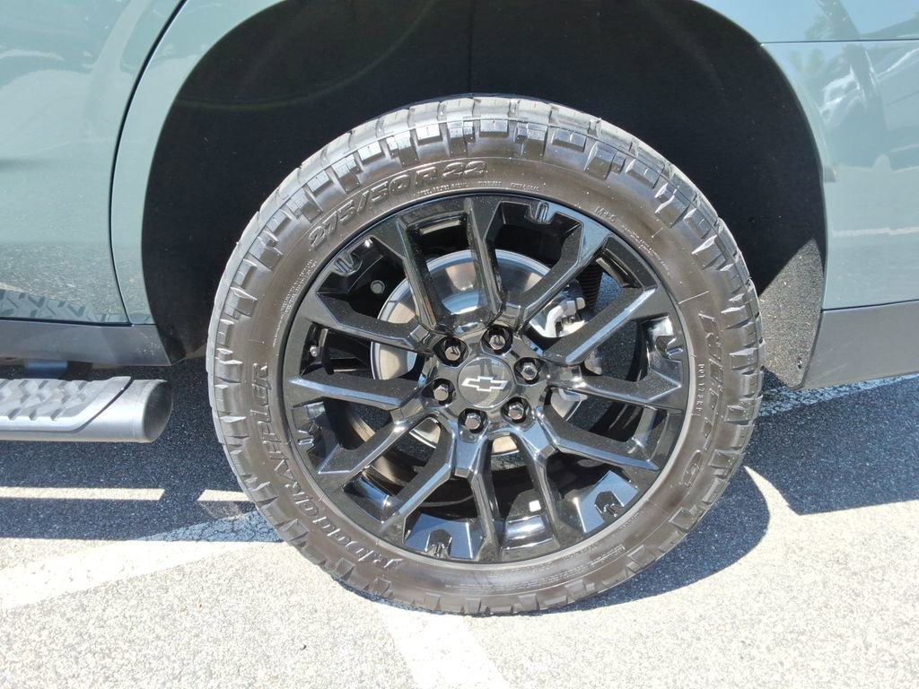 Certified 2025 Chevrolet Tahoe Z71 w/ Z71 Off-Road Package AWD/4WD image 13