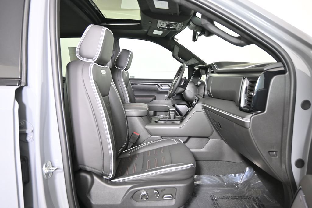 Used 2025 GMC Sierra 1500 AT4X image 13