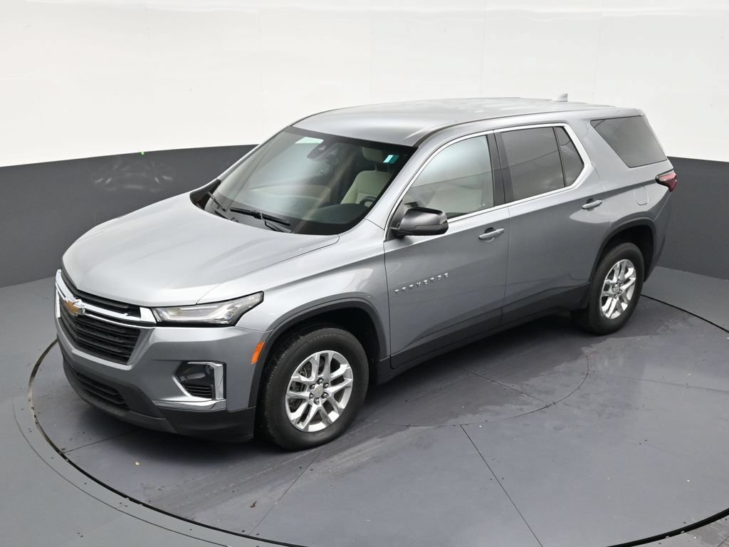 Used 2023 Chevrolet Traverse LS FWD image 12