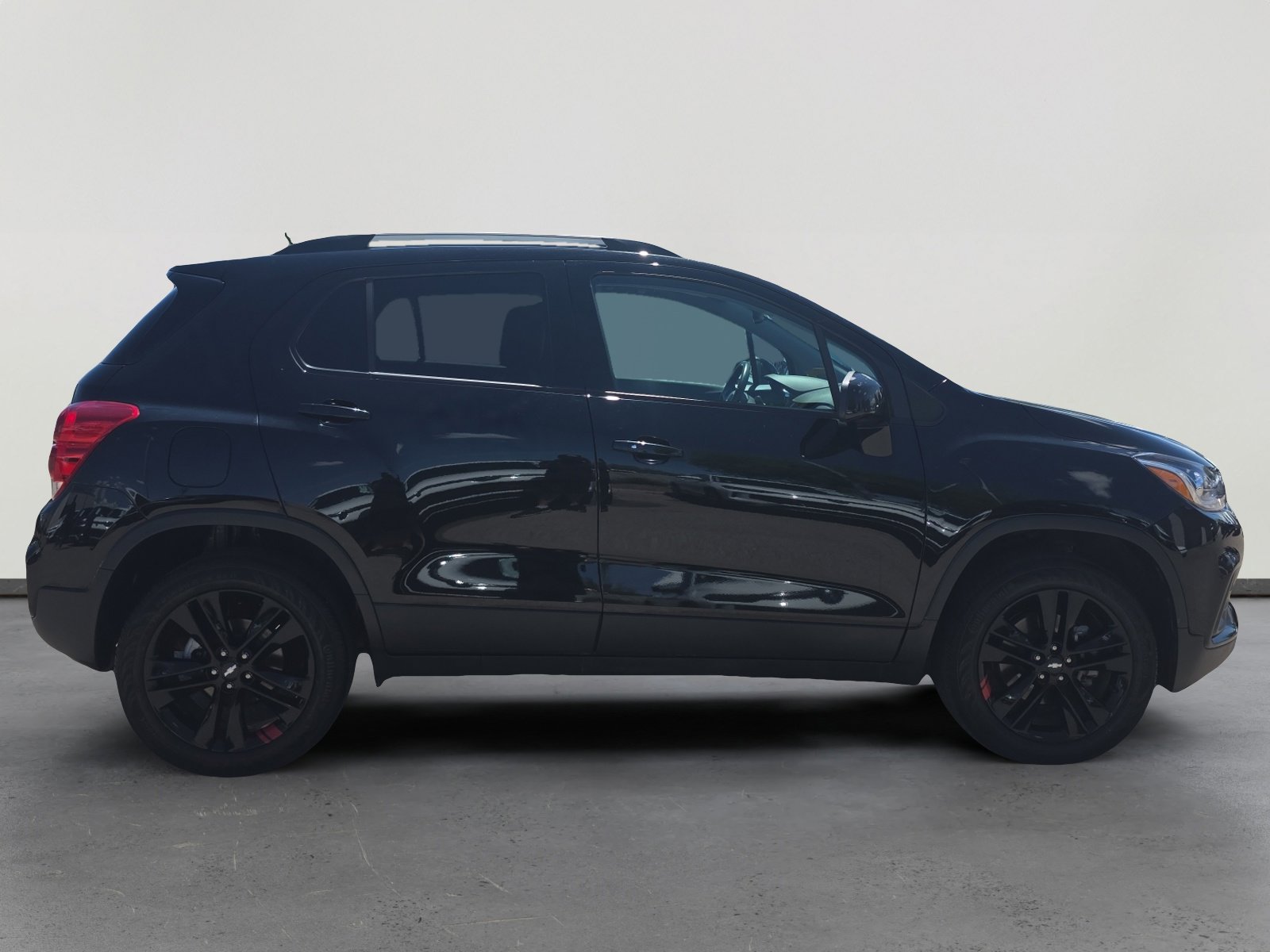 Used 2020 Chevrolet Trax LT w/ Redline Edition image 6
