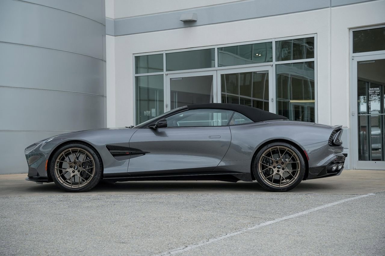 New 2026 Aston Martin Vanquish Convertible RWD image 11