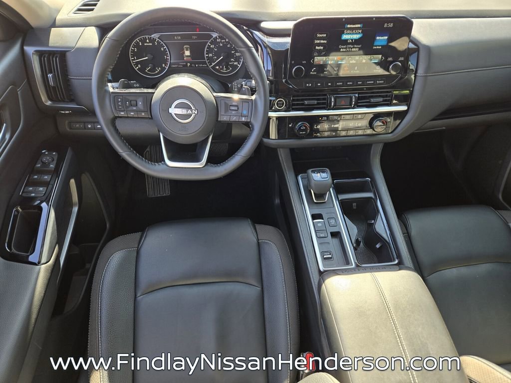 Used 2024 Nissan Pathfinder SL FWD image 13