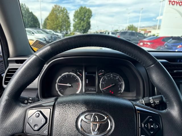 Used 2021 Toyota 4Runner TRD Off-Road Premium w/ Moonroof Package AWD/4WD image 11