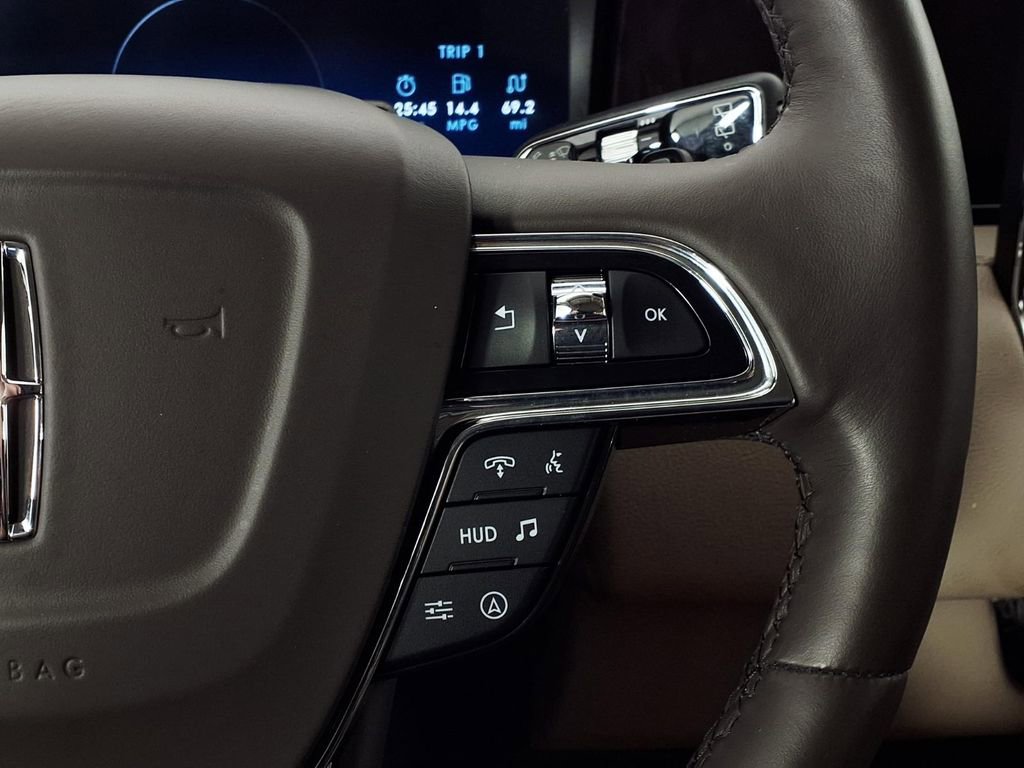Used 2023 Lincoln Navigator Reserve RWD image 21